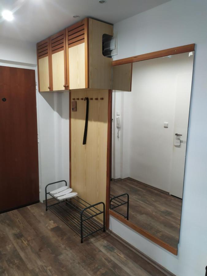 Pisqor Apartment - Self Check-In Братислава Екстериор снимка